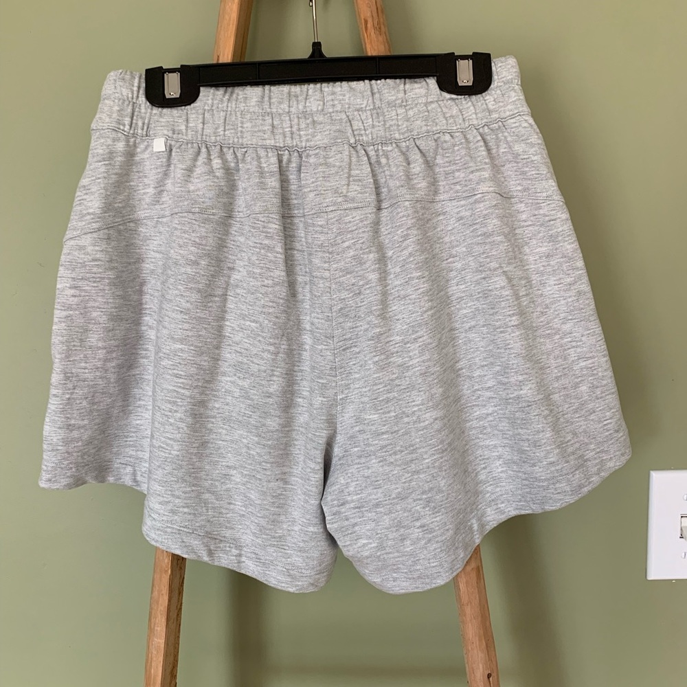 Lululemon Mellow In High Rise Shorts 4.5” - Picture 6 of 8
